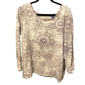 Catherine’s Petite 2XWP Cream Patterned Women's Top